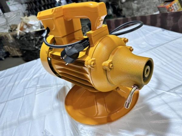 Электропривод глубинного вибратора для бетона 2,2 кВт TOR ZN70-C