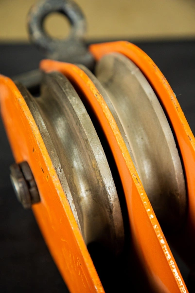 Блок монтажный двухрольный с ушком TOR 32 т